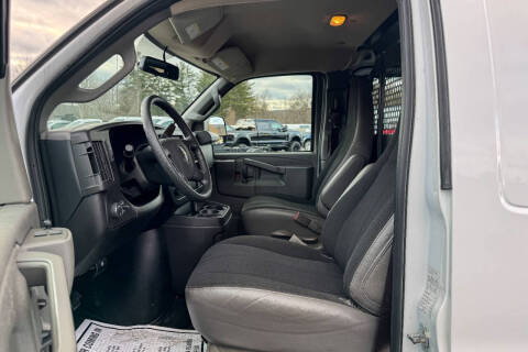 2024 Chevrolet Express 2500