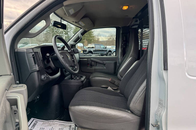 2024 Chevrolet Express 2500