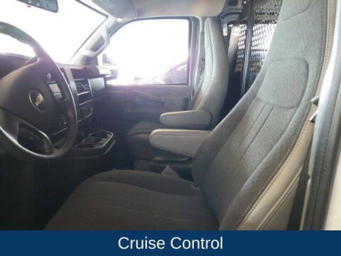 2025 Chevrolet Express 2500