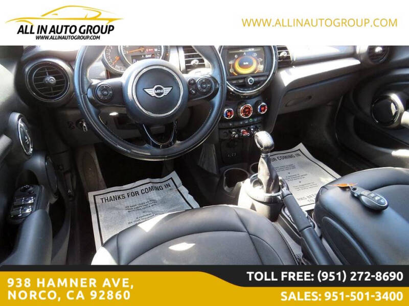 2017 MINI Hardtop 4 Door Cooper