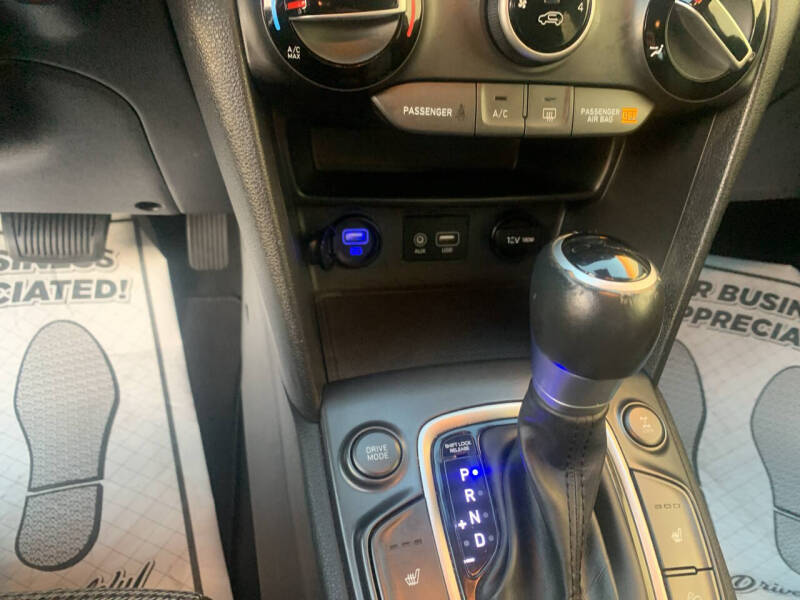 2020 Hyundai Kona SEL