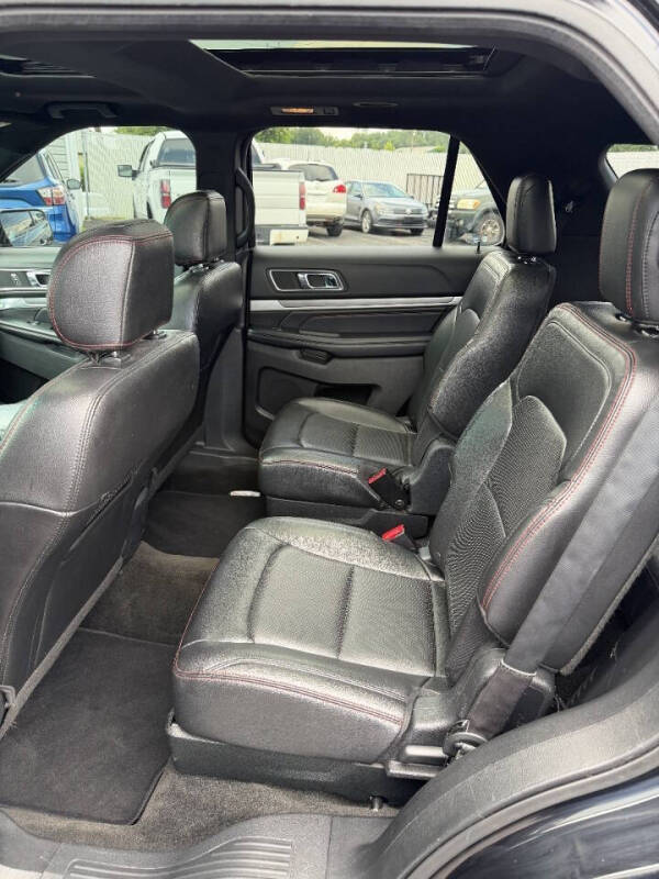 2017 Ford Explorer Sport