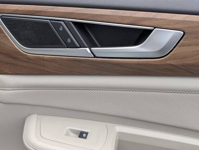 2024 Volkswagen Atlas SE