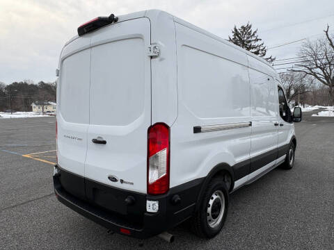 2024 Ford Transit 250