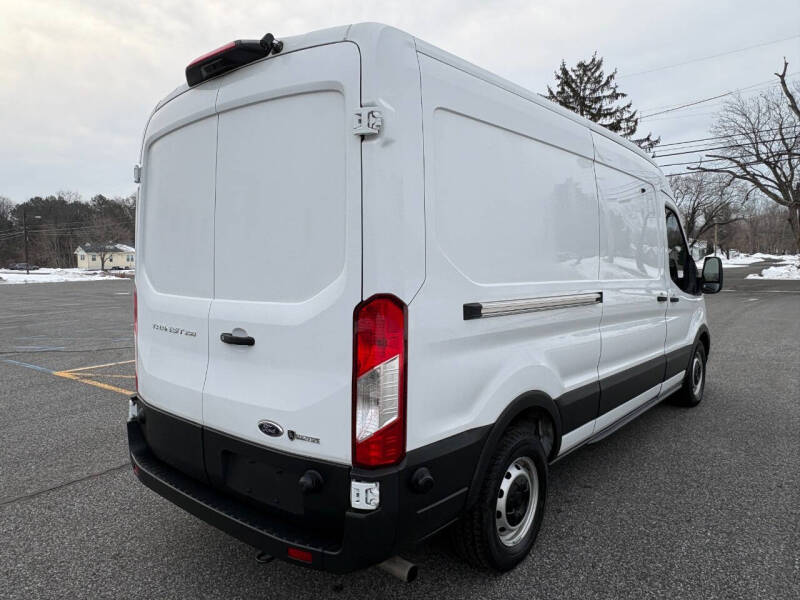 2024 Ford Transit 250