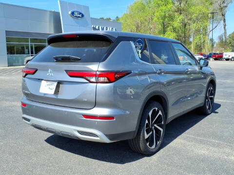 2024 Mitsubishi Outlander SE