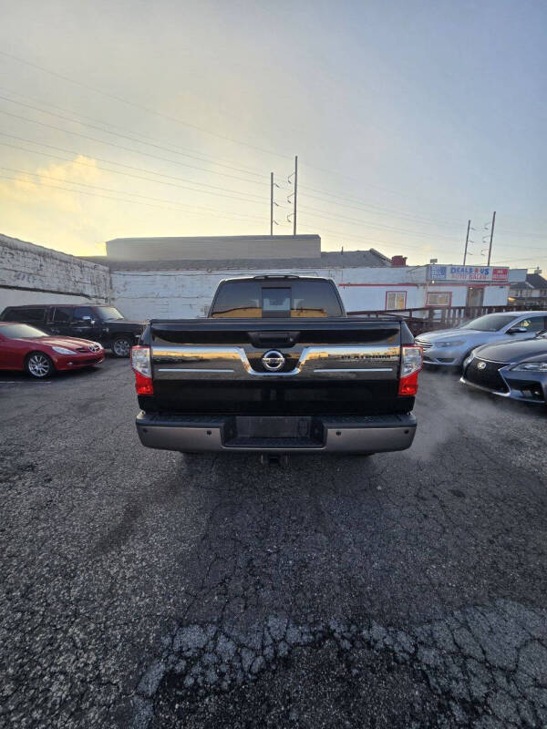 2017 Nissan Titan Platinum Reserve