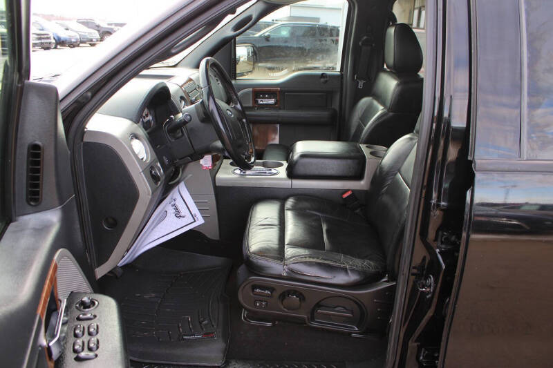 2004 Ford F-150 Lariat