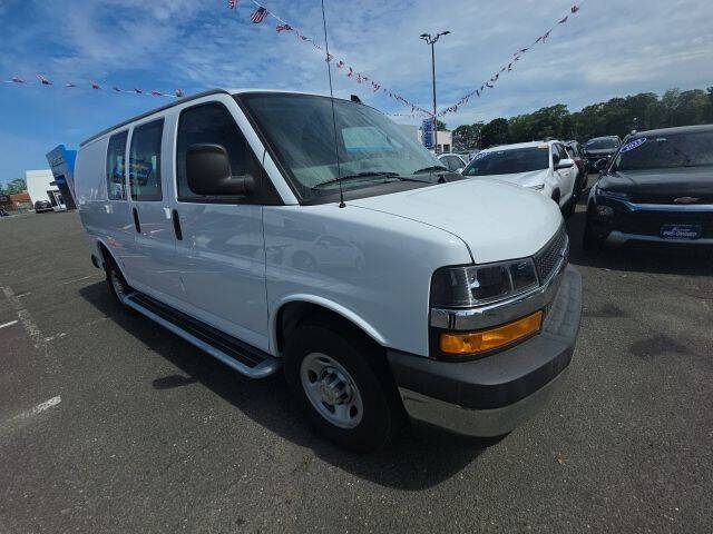 2024 Chevrolet Express 2500
