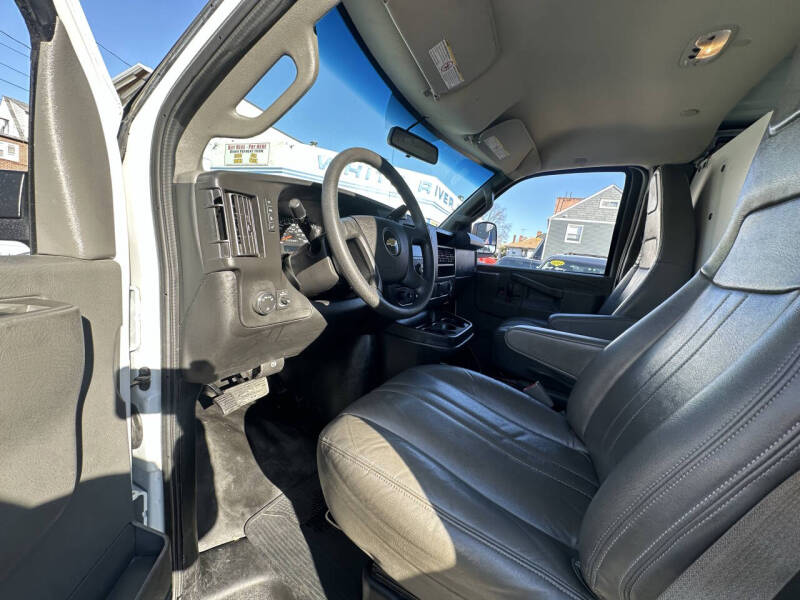 2019 Chevrolet Express 2500