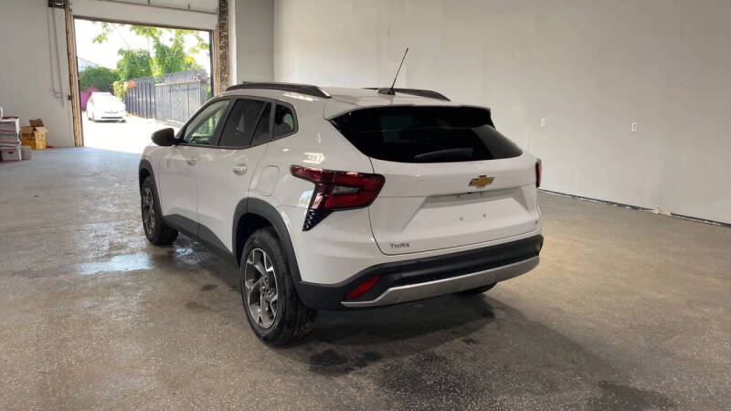 2025 Chevrolet Trax LT