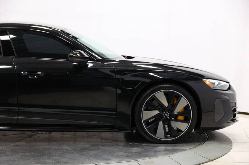 2022 Audi RS e-tron GT quattro