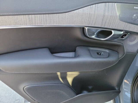 2023 Volvo XC90 B6 Ultimate Bright Theme 7P