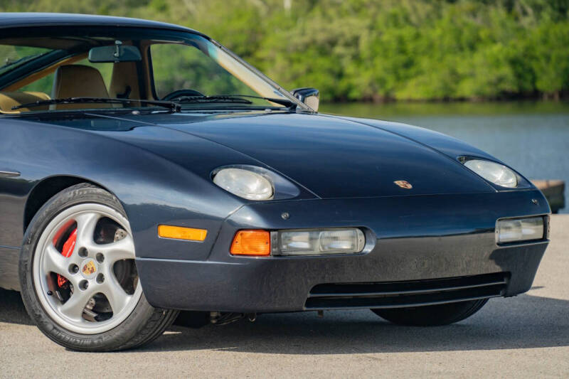 1987 Porsche 928 S4
