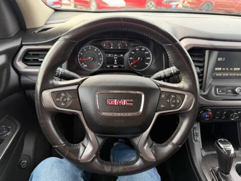 2017 GMC Acadia SLE-2