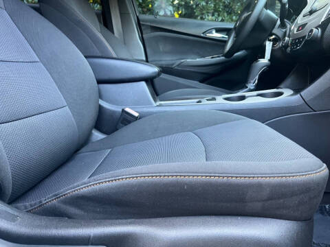 2018 Chevrolet Cruze LS Auto