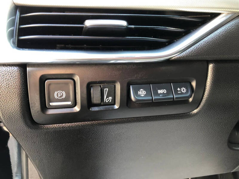 2020 Cadillac XT4 Premium Luxury
