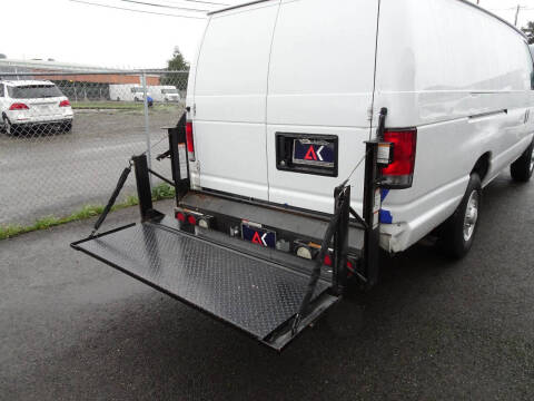 2014 Ford E-Series E-350 SD