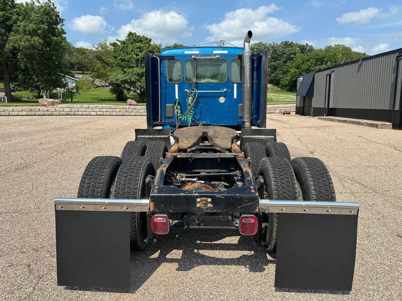 2017 Peterbilt 579