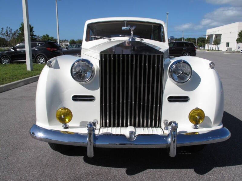 1956 Rolls-Royce Silver Wraith