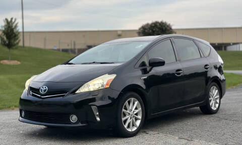 2013 Toyota Prius v Five
