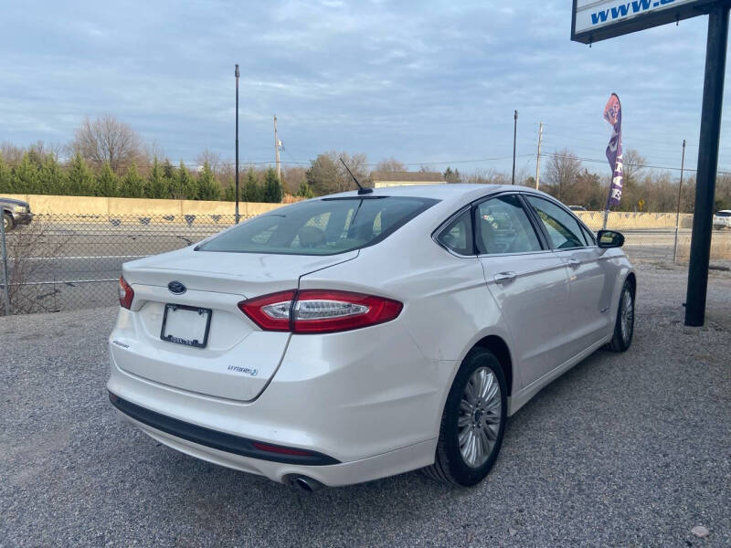 2014 Ford Fusion null photo 6