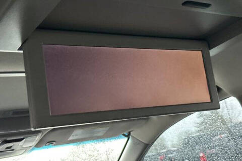 2017 Toyota Sienna SE Premium 8-Passenger