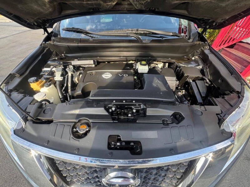 2014 Nissan Pathfinder Platinum