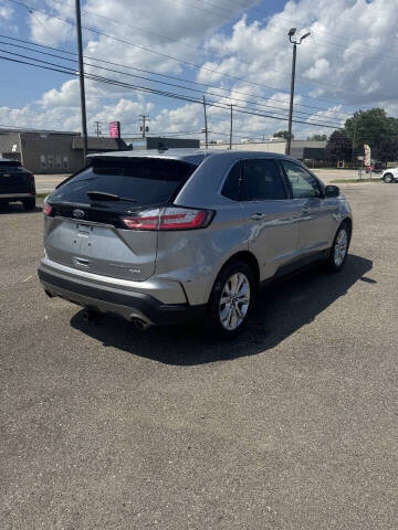 2020 Ford Edge Titanium