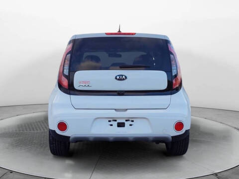 2019 Kia Soul +