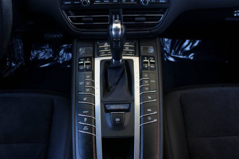 2020 Porsche Macan