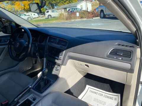 2015 Volkswagen Golf TDI S