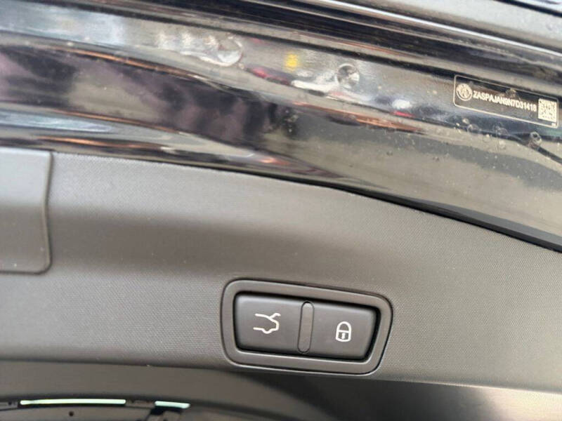 2022 Alfa Romeo Stelvio Sprint