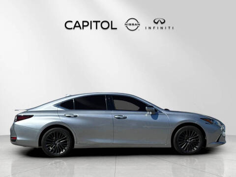2022 Lexus ES 300h