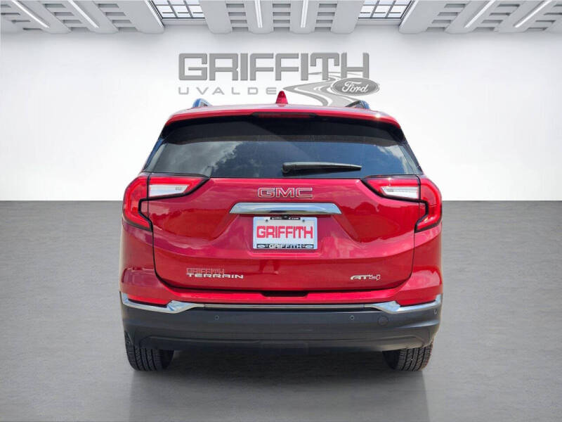 2024 GMC Terrain AT4