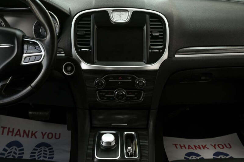 2019 Chrysler 300 Limited