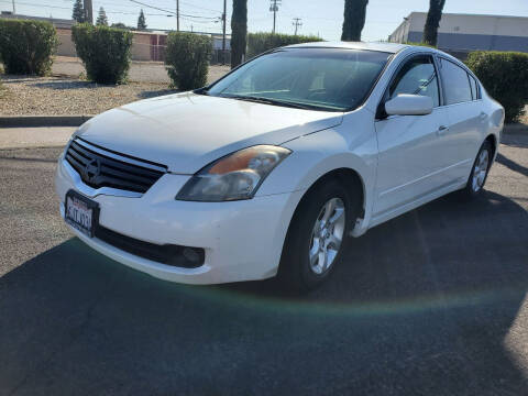 2009 Nissan Altima for sale at The Auto Barn in Sacramento CA