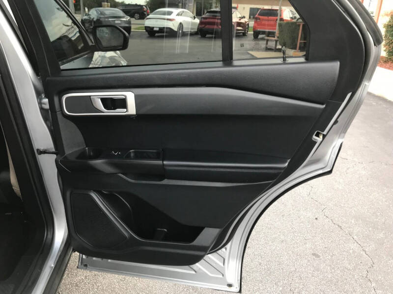2020 Ford Explorer