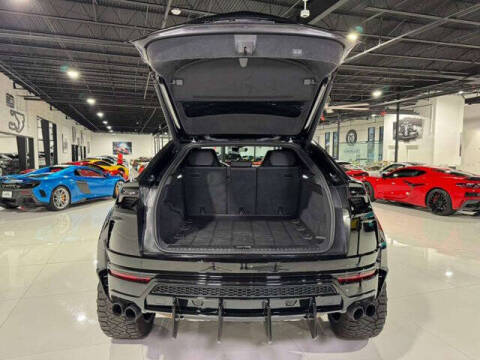 2022 Lamborghini Urus