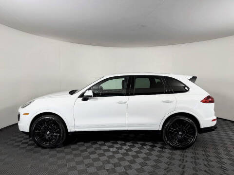 2017 Porsche Cayenne Platinum Edition