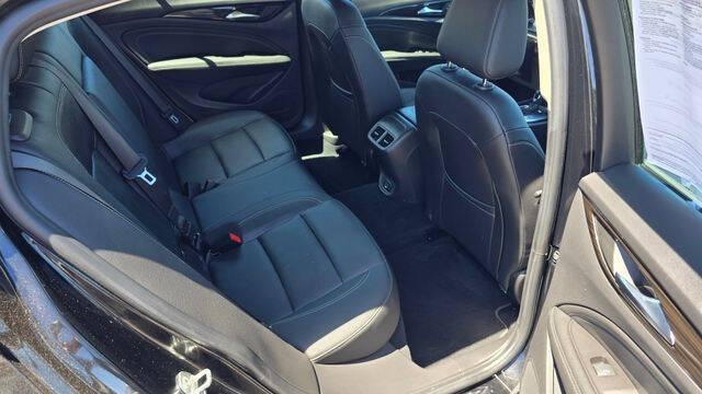 2018 Buick Regal Sportback Essence