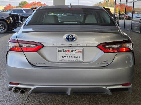 2024 Toyota Camry Hybrid SE