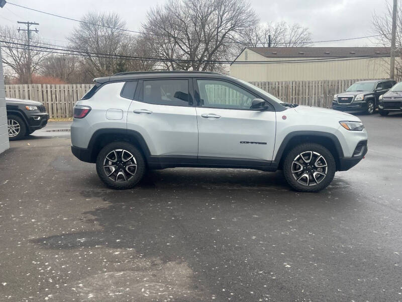 2025 Jeep Compass Trailhawk