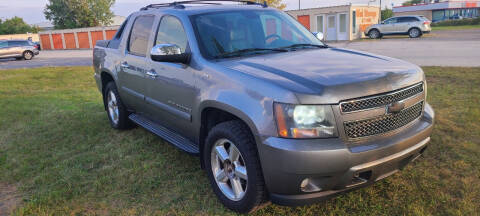 2008 Chevrolet Avalanche for sale at Swan Auto in Roscoe IL