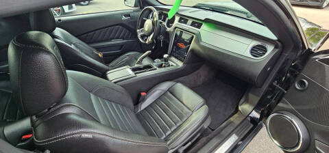 2011 Ford Mustang V6