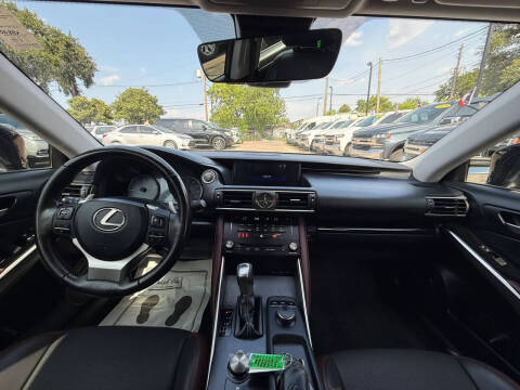 2018 Lexus IS 300