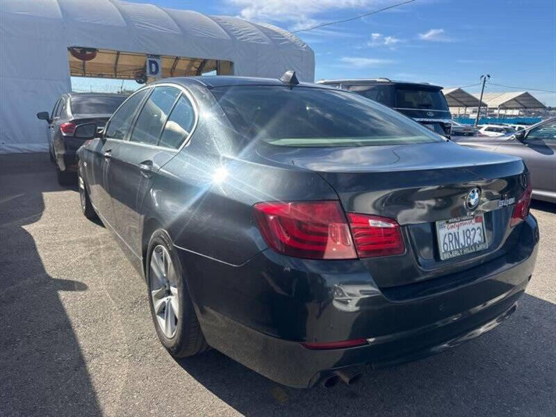 2011 BMW 5 Series 528i