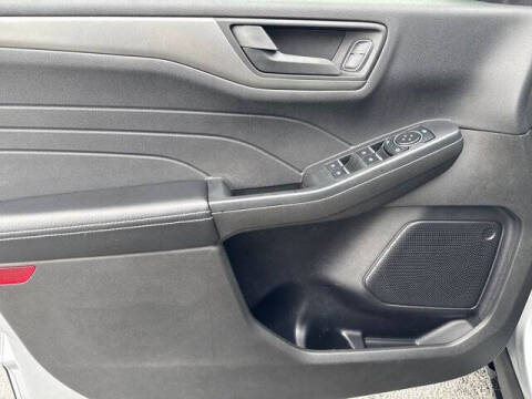 2023 Ford Escape Hybrid Active