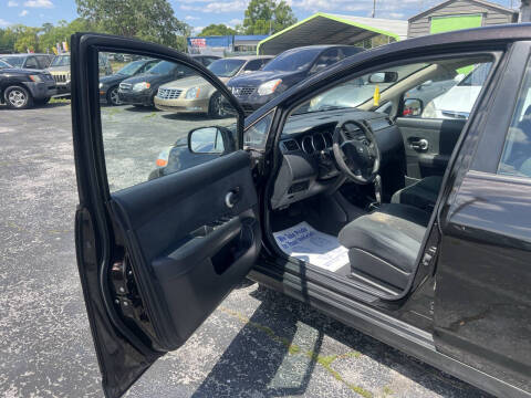 2011 Nissan Versa 1.8 S