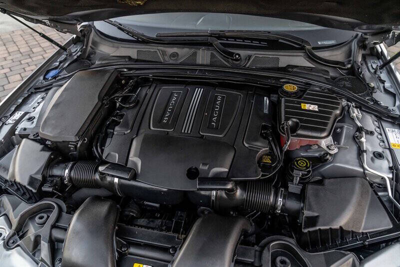 2015 Jaguar XF 3.0 Portfolio